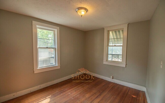 Building Photo - 822 N 7th St