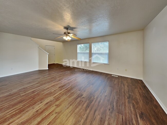 Building Photo - 3342 W Wave Dr