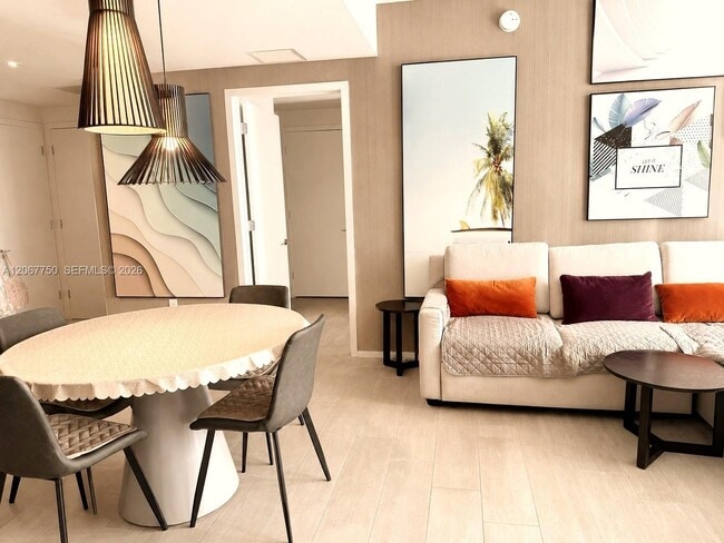 Building Photo - 4010 S Ocean Dr