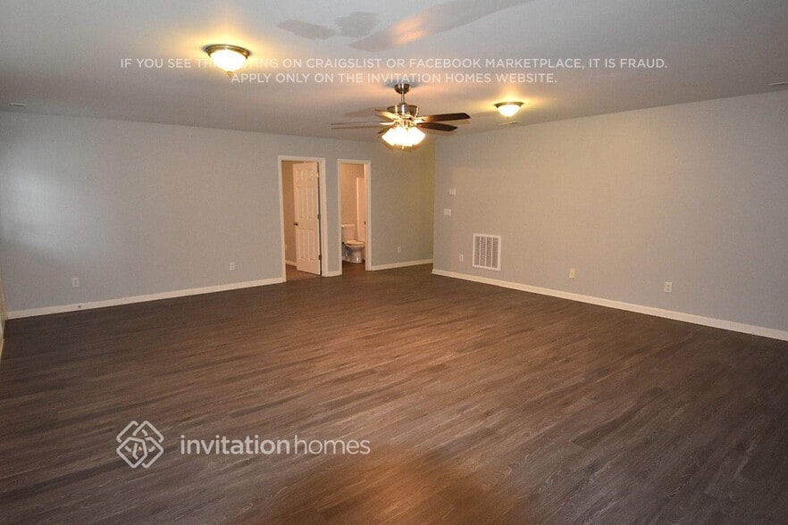 Building Photo - 4821 Marathon Ln
