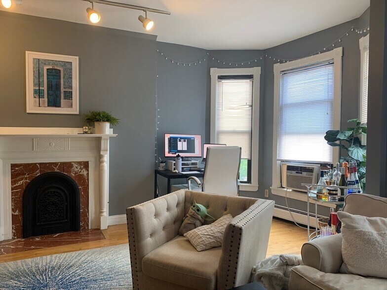 Building Photo - 590 Columbus Ave