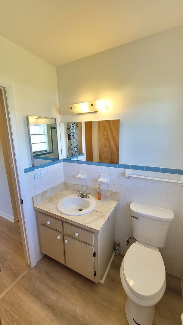 Building Photo - Beautiful Corner Lot Rental-Large 4 Bedroo...