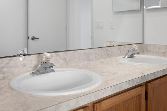 Building Photo - 12778 Waterhaven Cir