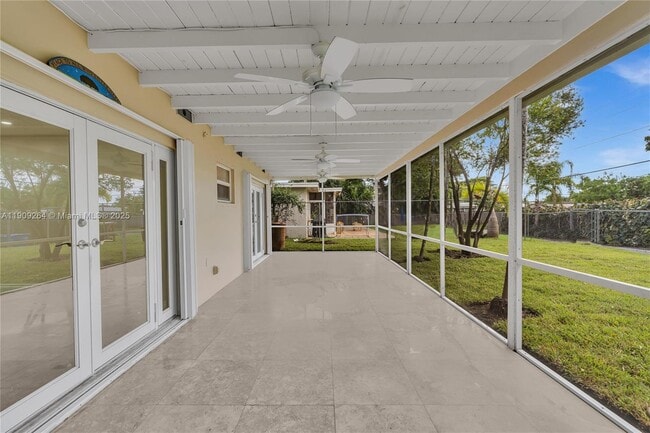 Building Photo - 2114 N 44th Ave