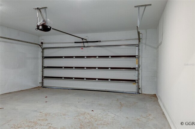 Building Photo - 1520 Brentwood Dr