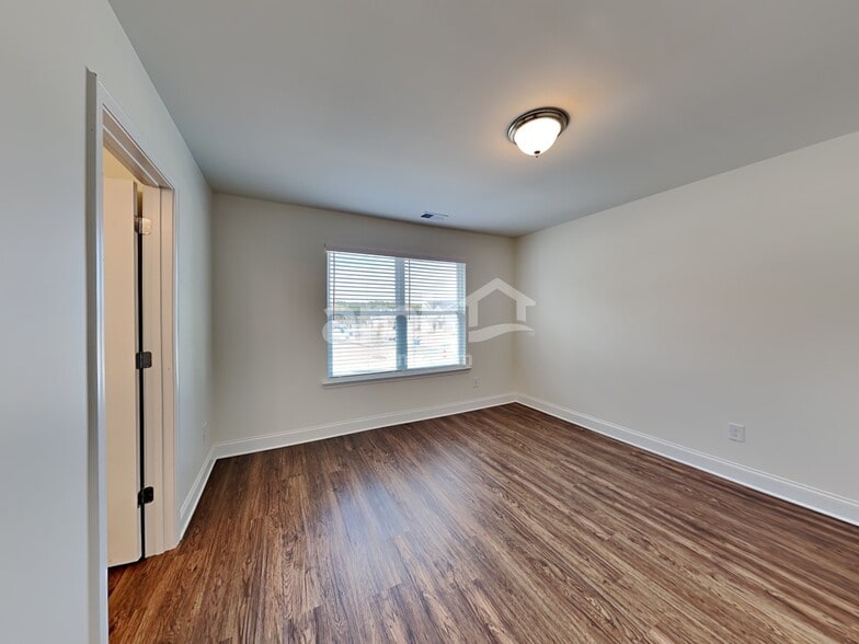 Building Photo - 2008 Beaver Farm Ln