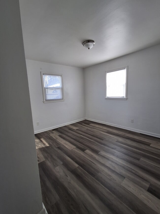 Building Photo - 2514 Chase St