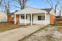 Building Photo - 5679 Tall Oaks Dr