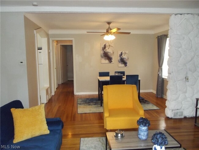 Building Photo - 1478 Genesee Rd