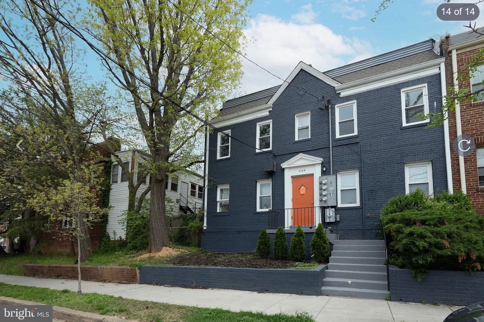 Building Photo - 4725 3rd Pl NW