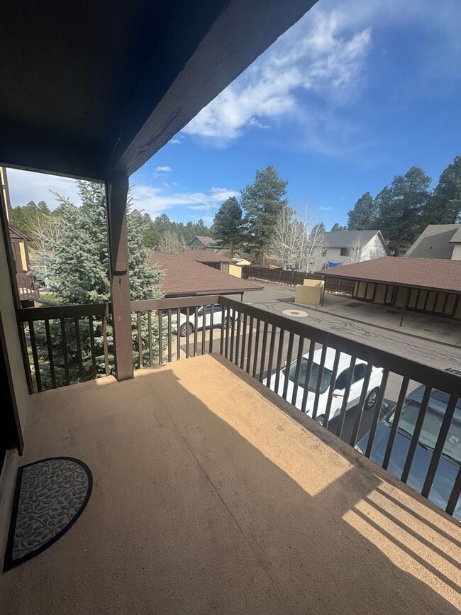 Building Photo - Short-Term Furnished Rental | Mountain Views + $500 Move-In Special