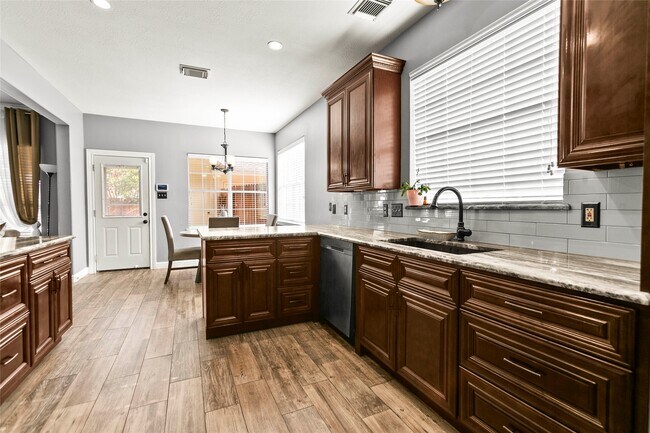 Building Photo - 5403 Winlock Trace Ct