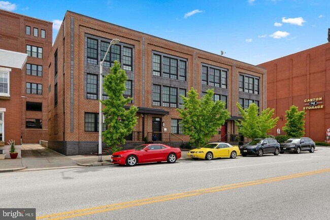 Building Photo - 927 S Conkling St