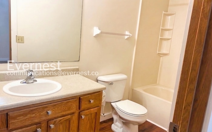 Building Photo - 2566 Edencreek Ln