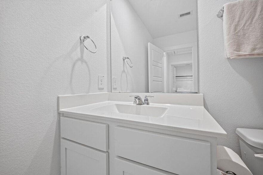 Building Photo - 10206 Penryn Frst Trl