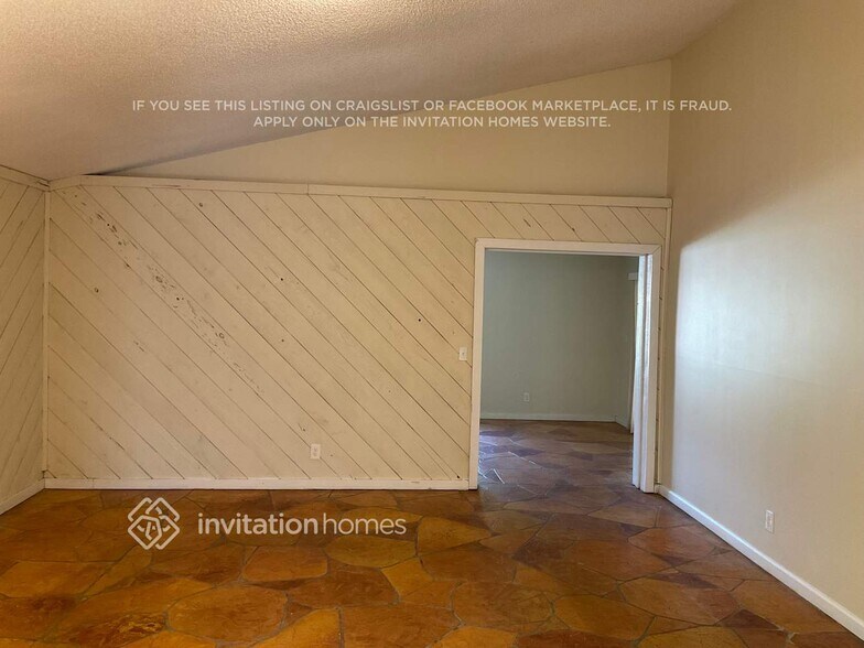 Building Photo - 304 SW 76th Terrace