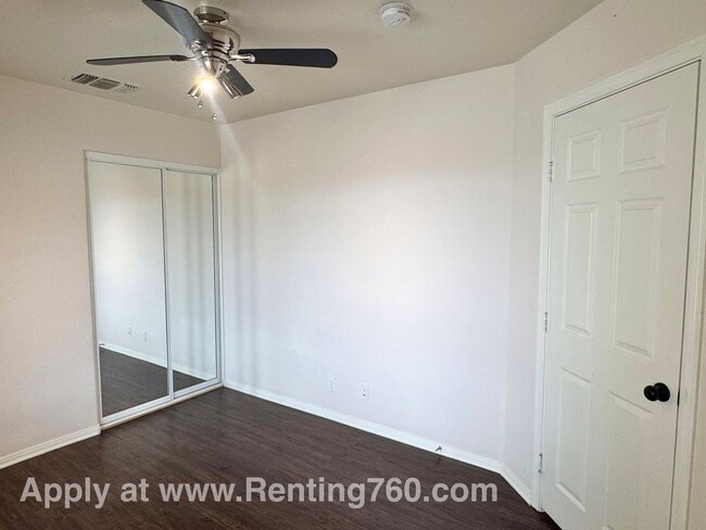 Building Photo - Rare and Spacious 4 Bedroom Indian Cove Home with Solar Panels!