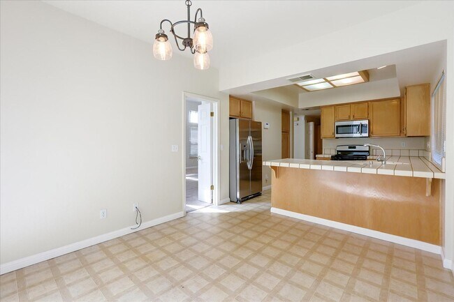 Building Photo - Seven Springs Home