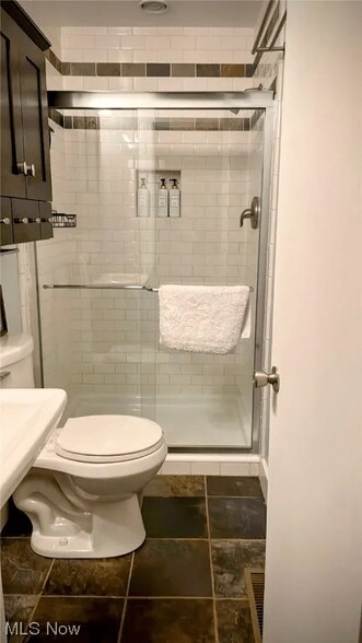 Building Photo - 501 5th St