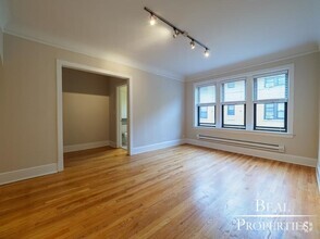 Building Photo - 0 bedroom in CHICAGO IL 60647