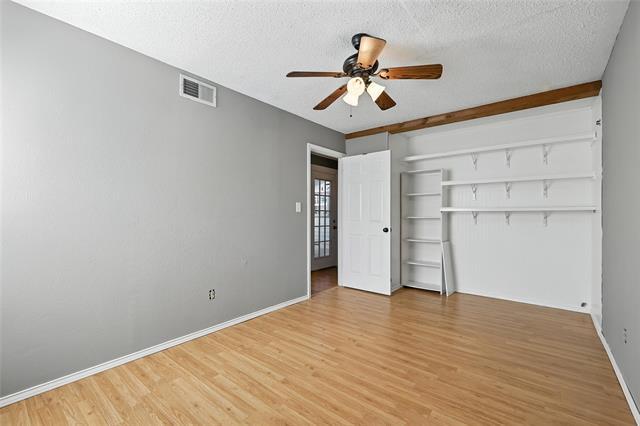 Building Photo - 644 Bellaire Dr