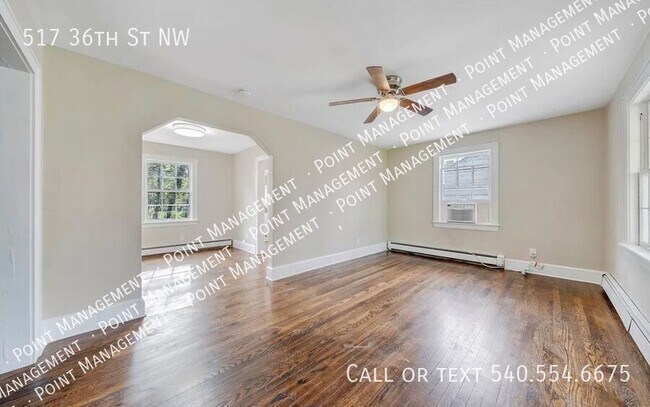 Building Photo - 517 36th St
