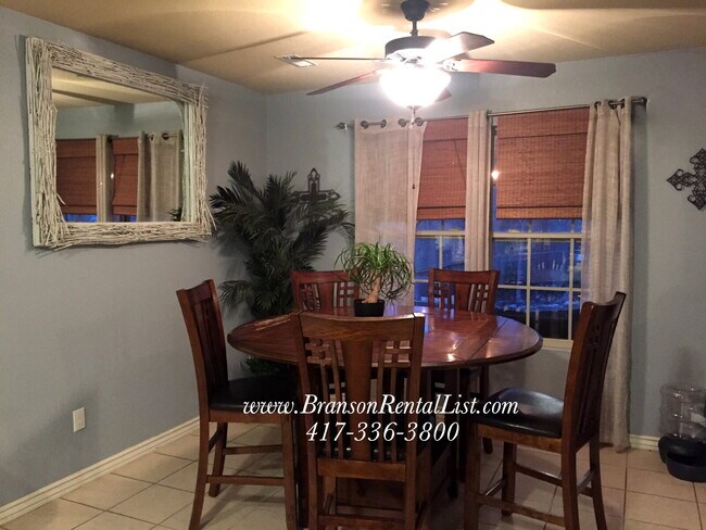 Building Photo - 3BR Home with Fenced in backyard