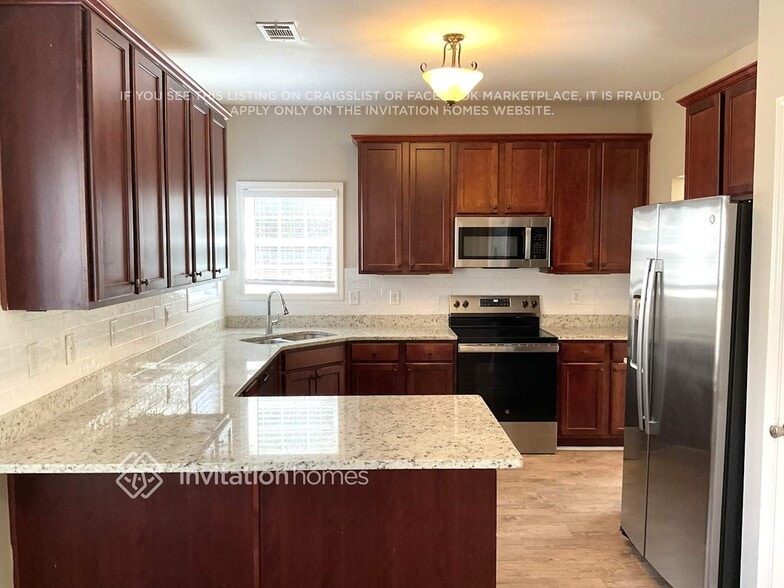 Building Photo - 6268 Cove Creek Dr