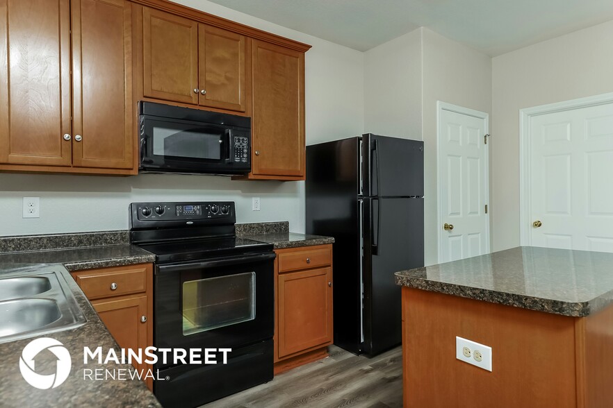 Building Photo - 9338 Durham Ledge