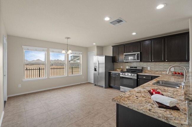 Building Photo - 2811 Cone Flower Dr