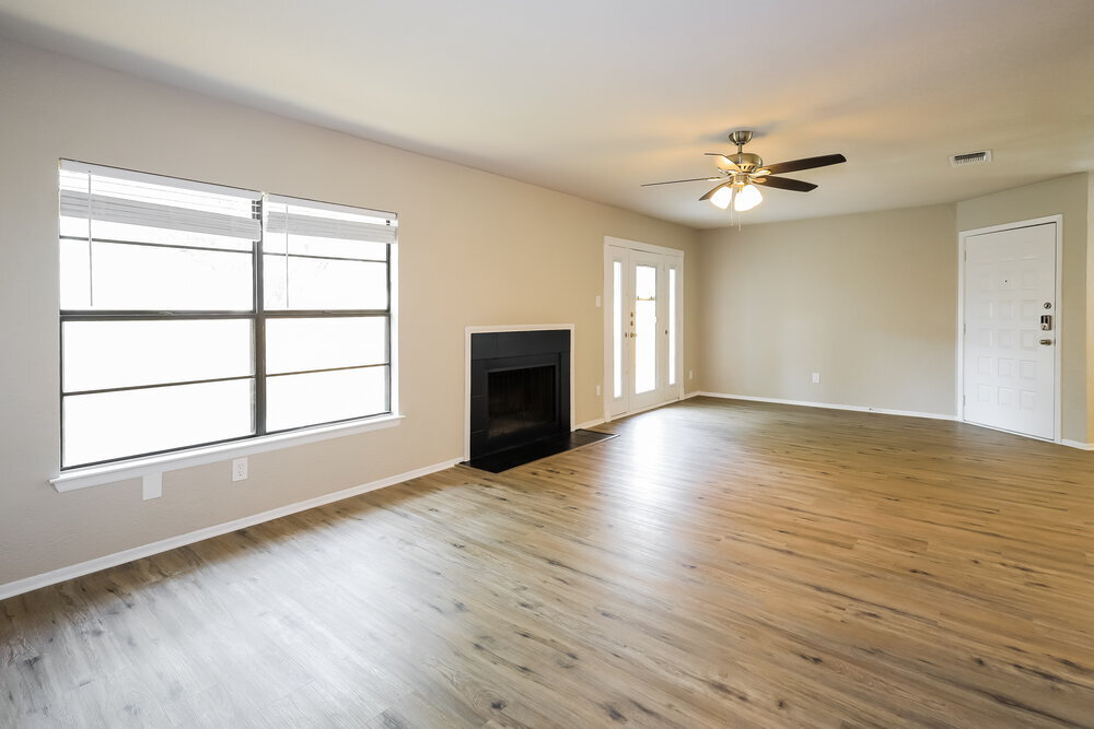 Building Photo - 9106 Valley Ridge