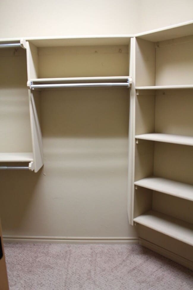 Building Photo - Southwest home, close to hospital, shopping, restaurants and easy access to FT Sill