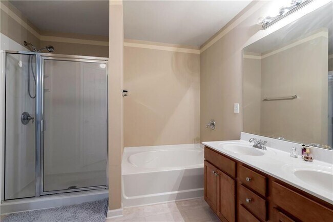 Building Photo - 940 Pierce Ivy Ct NE