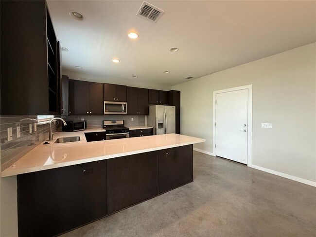 Building Photo - 301 W Stassney Ln