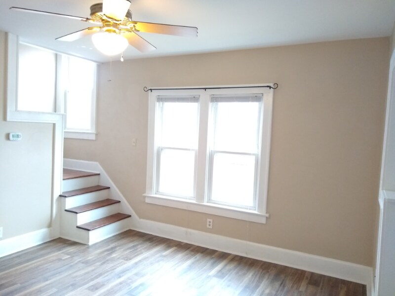 Building Photo - 2658 Deming Ave