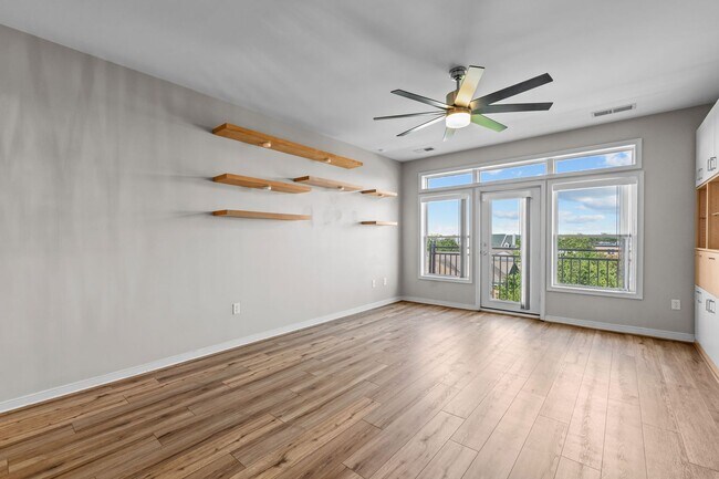 Building Photo - For Rent in Norfolk!