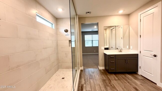 Building Photo - 15901 W El Cortez Pl