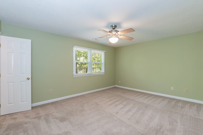 Building Photo - Sourwood