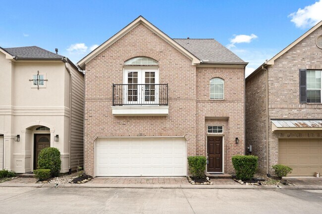 Primary Photo - 2615 Cheshire Oaks Dr