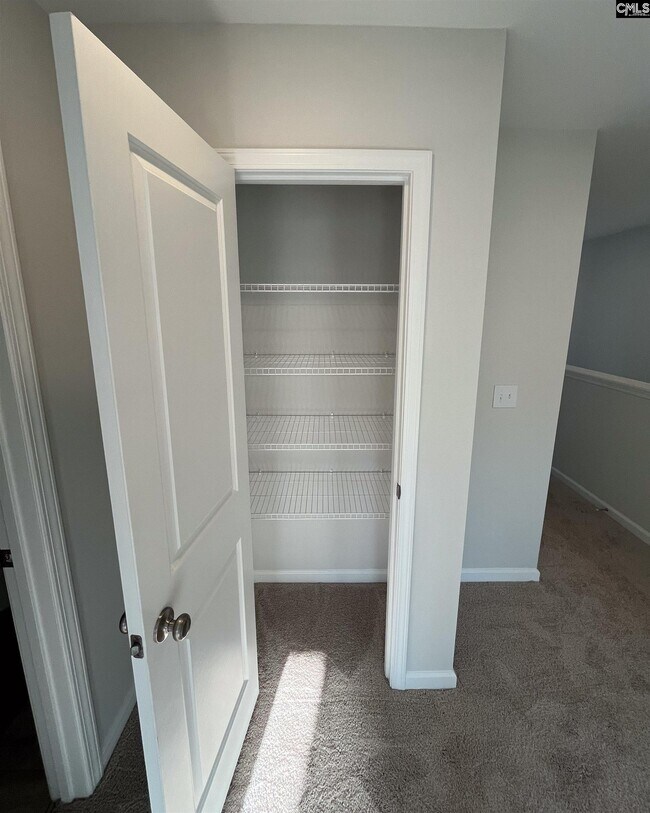 Building Photo - 330 Canary Grass Ct