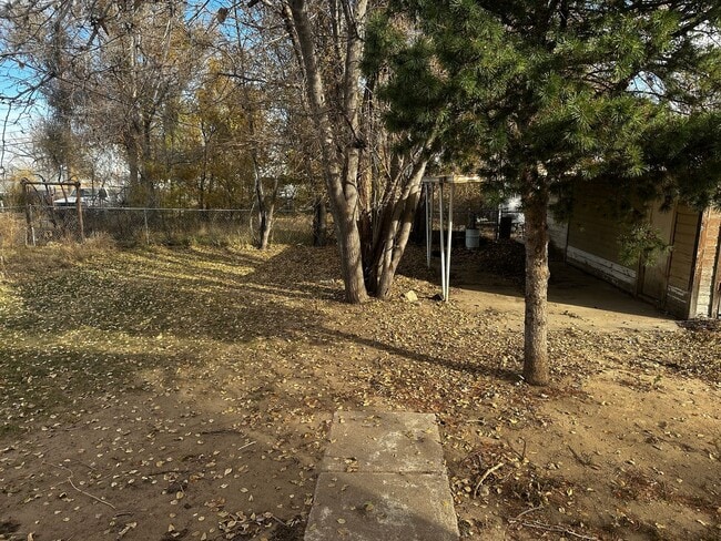 Building Photo - 4 Bedroom - AVAILABLE NOVEMBER 7th!