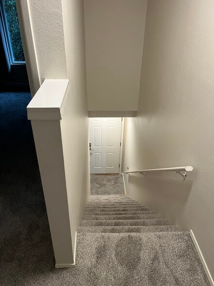 Building Photo - 4167 SE Cesar E Chavez Blvd