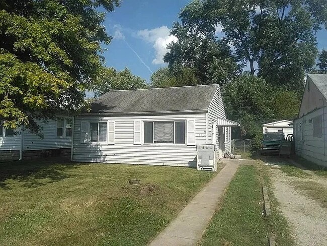 Building Photo - 523 S Drexel Ave