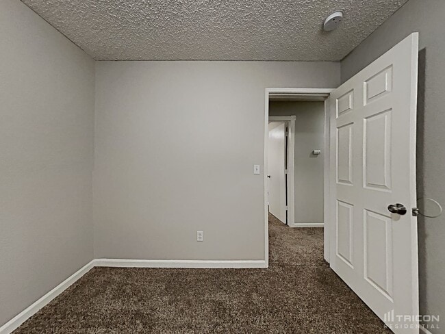 Building Photo - 8105 Shifting Sands Dr