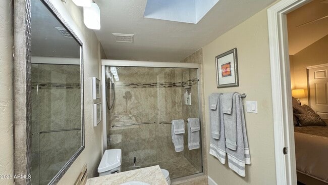 Building Photo - 15020 N 40th St