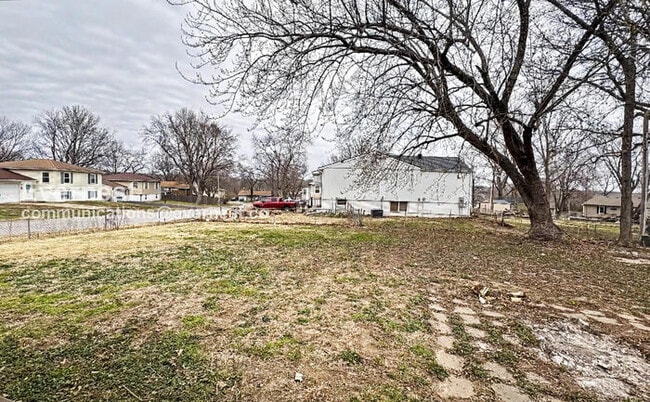 Building Photo - 19200 E Ponca Terrace