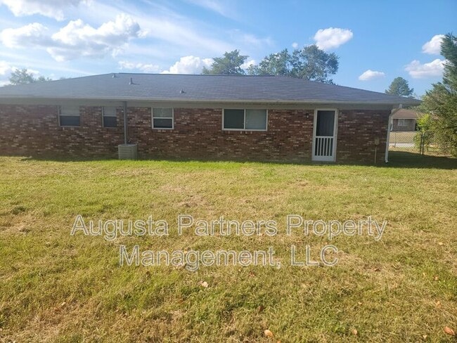 Building Photo - 3618 Audubon Pl