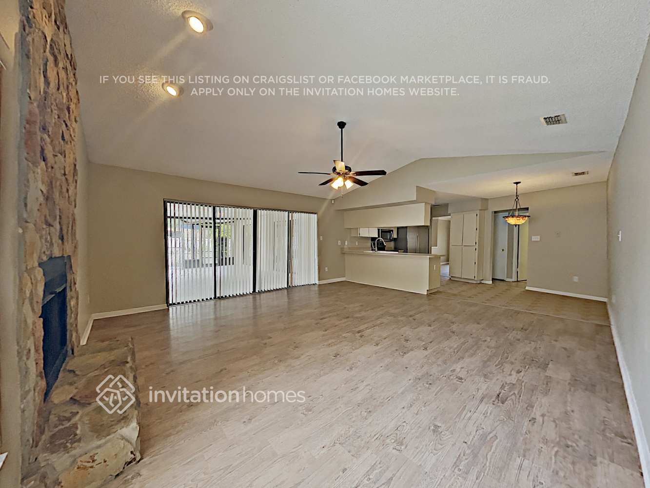Building Photo - 3922 Dunaire Dr