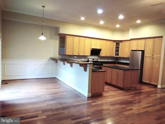 Building Photo - 6403 Velliety Ln