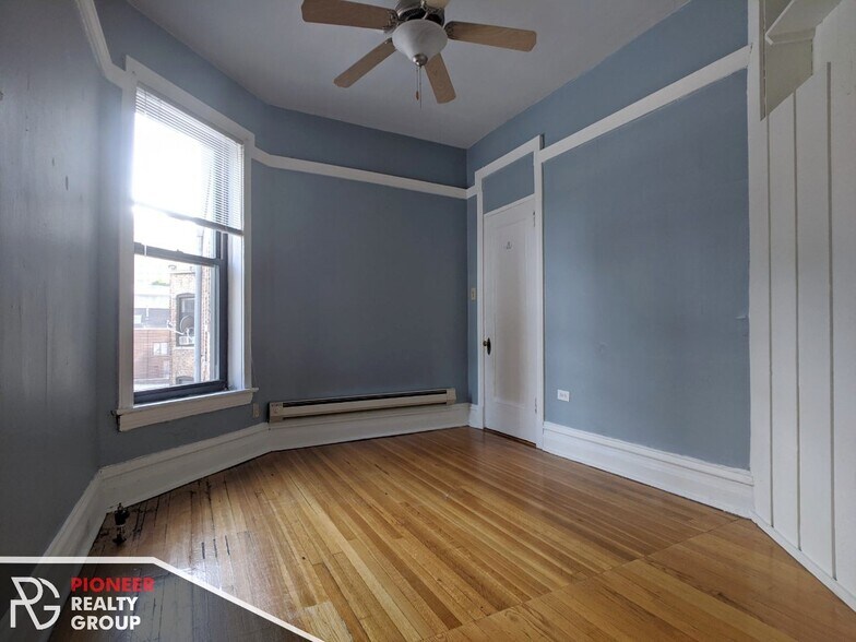 Building Photo - 1224 N Dearborn St